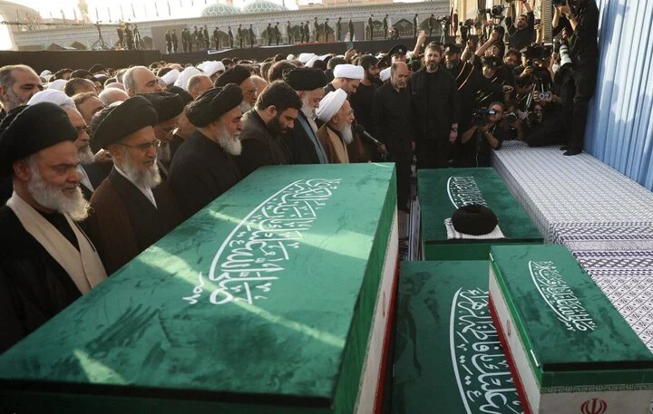 واکاوی شهادت‌نامه و تعابیر خاص آیت‌الله جوادی‌آملی در نماز برای امام شهید