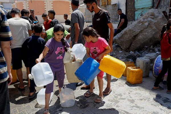 صدها هزار نفر از اهالی غزه در خطر «تشنگی شدید» قرار گرفتند