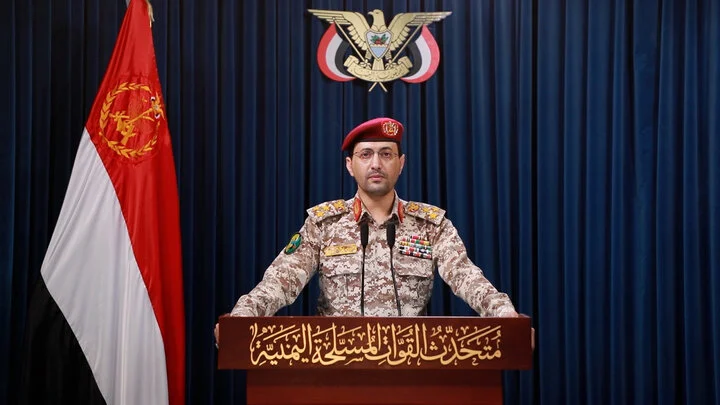 معادله جدید یمنی‌ها / یحیی سریع: مرکز تجمع دشمن را هدف قرار دادیم