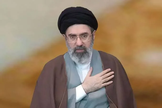 هر کار تفرقه انگیزی از هر فردی با هر جایگاهی در جهت مقصود دشمن است