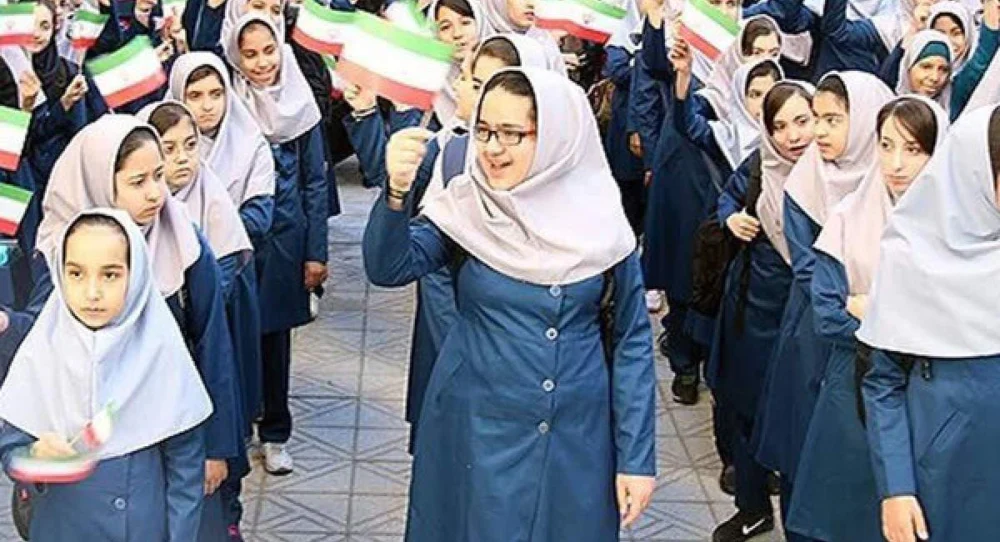 آموزش و پرورش: خرید لباس فرم جدید اجباری نیست