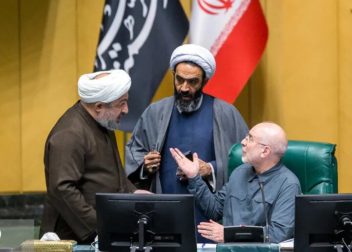 نطق رسایی درباره حکم ۱۰ ماه حبس با شکایت قالیباف: جرم من دفاع از حقوق مردم است نه اختلاس و ترویج بی‌حجابی