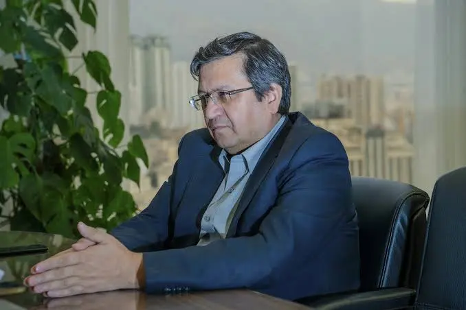 حضور سوال‌برانگیز همتی در یک گعده حزبی